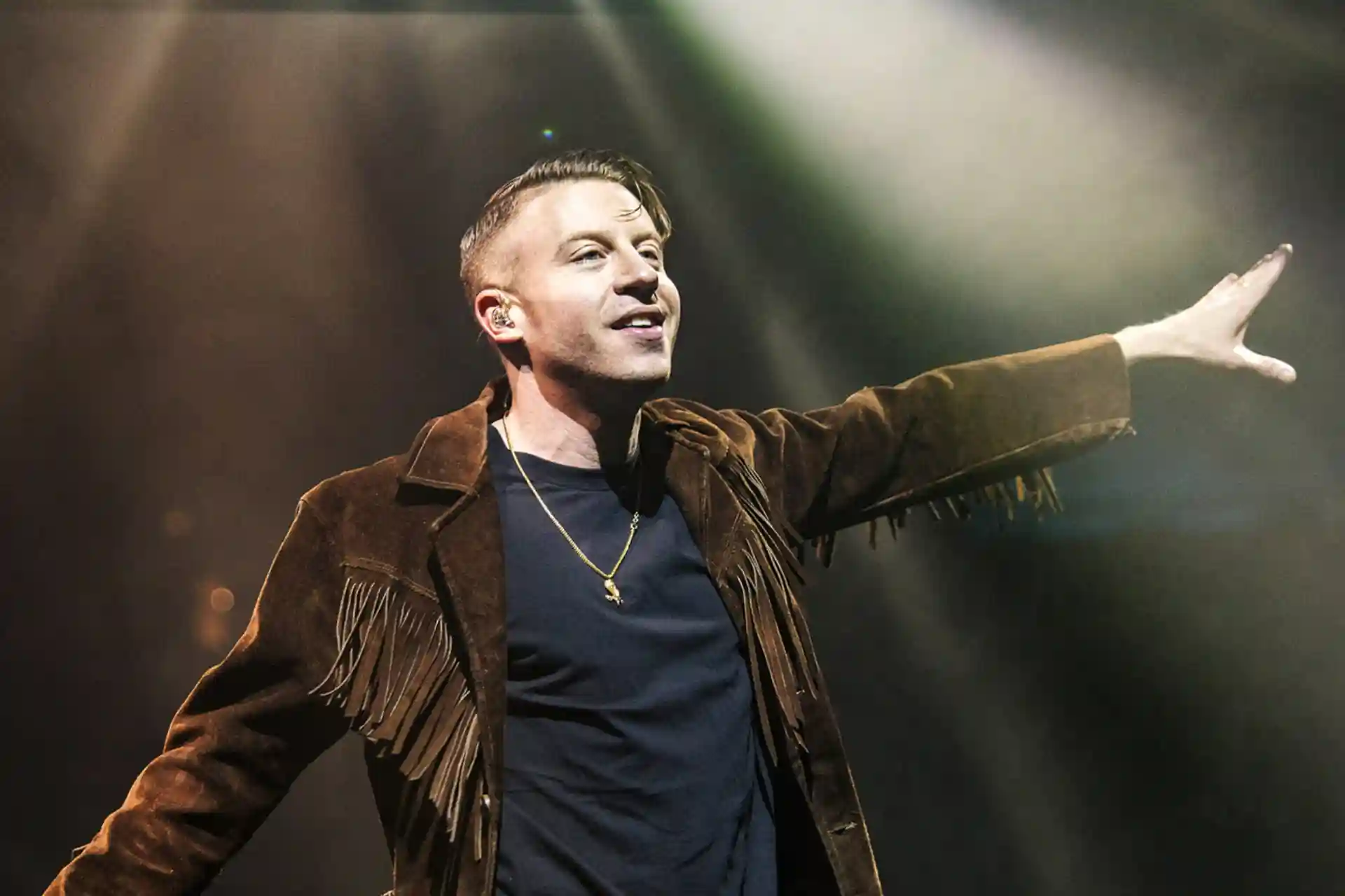 The famous American rapper and musician Macklemore sang in support of Palestine