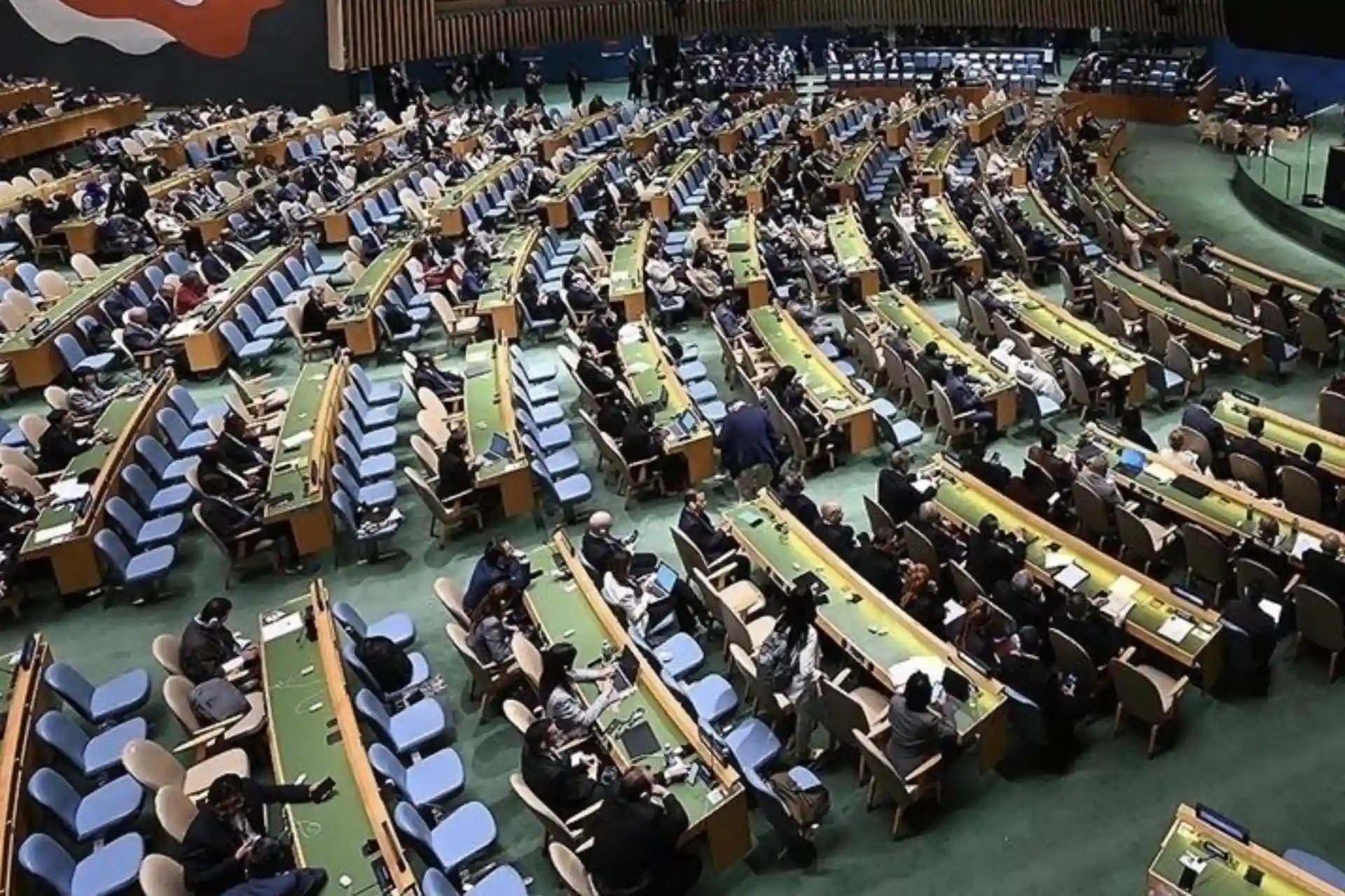 The UN General Assembly adopted 5 resolutions supporting Palestine