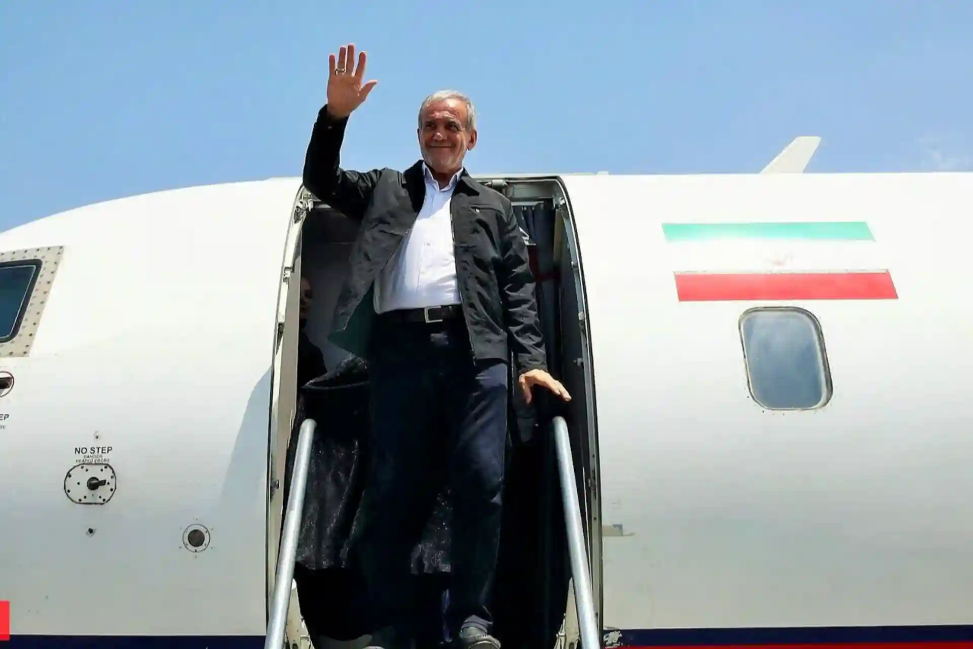 The Iranian president started his official foreign trip from Iraq