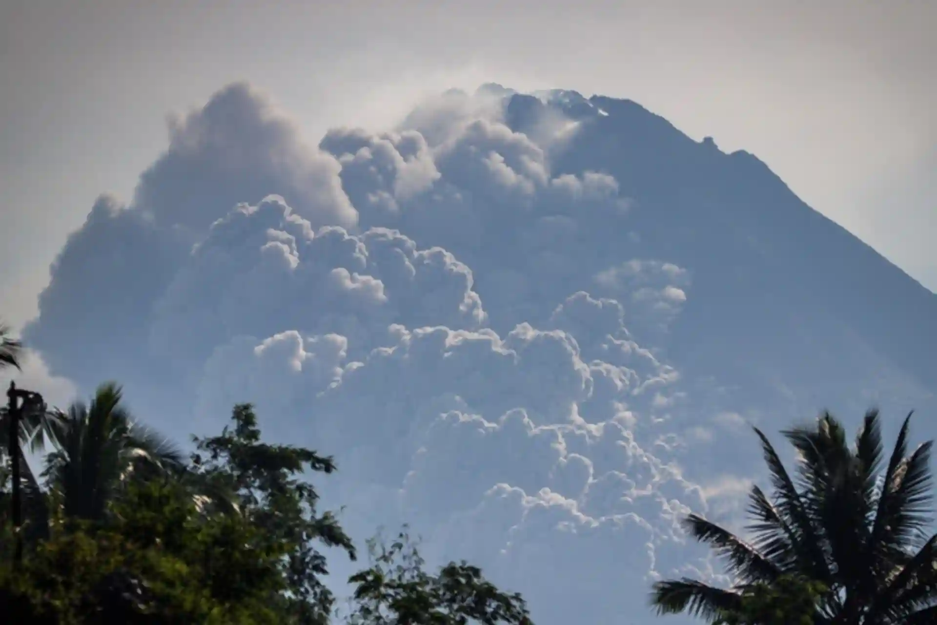 9 people died as a result of a volcano eruption in Indonesia