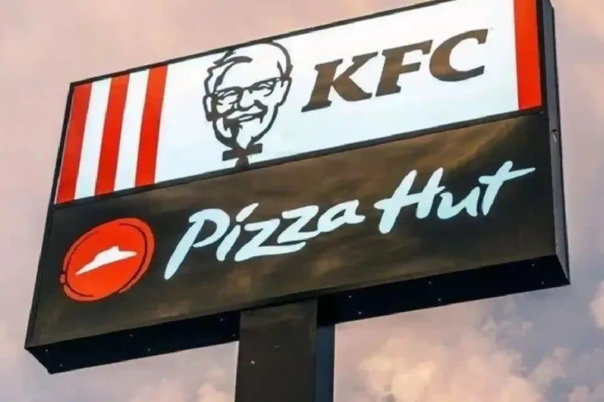 KFC ва Pizza Hut Туркиядаги филиалларини ёпишини эълон қилди