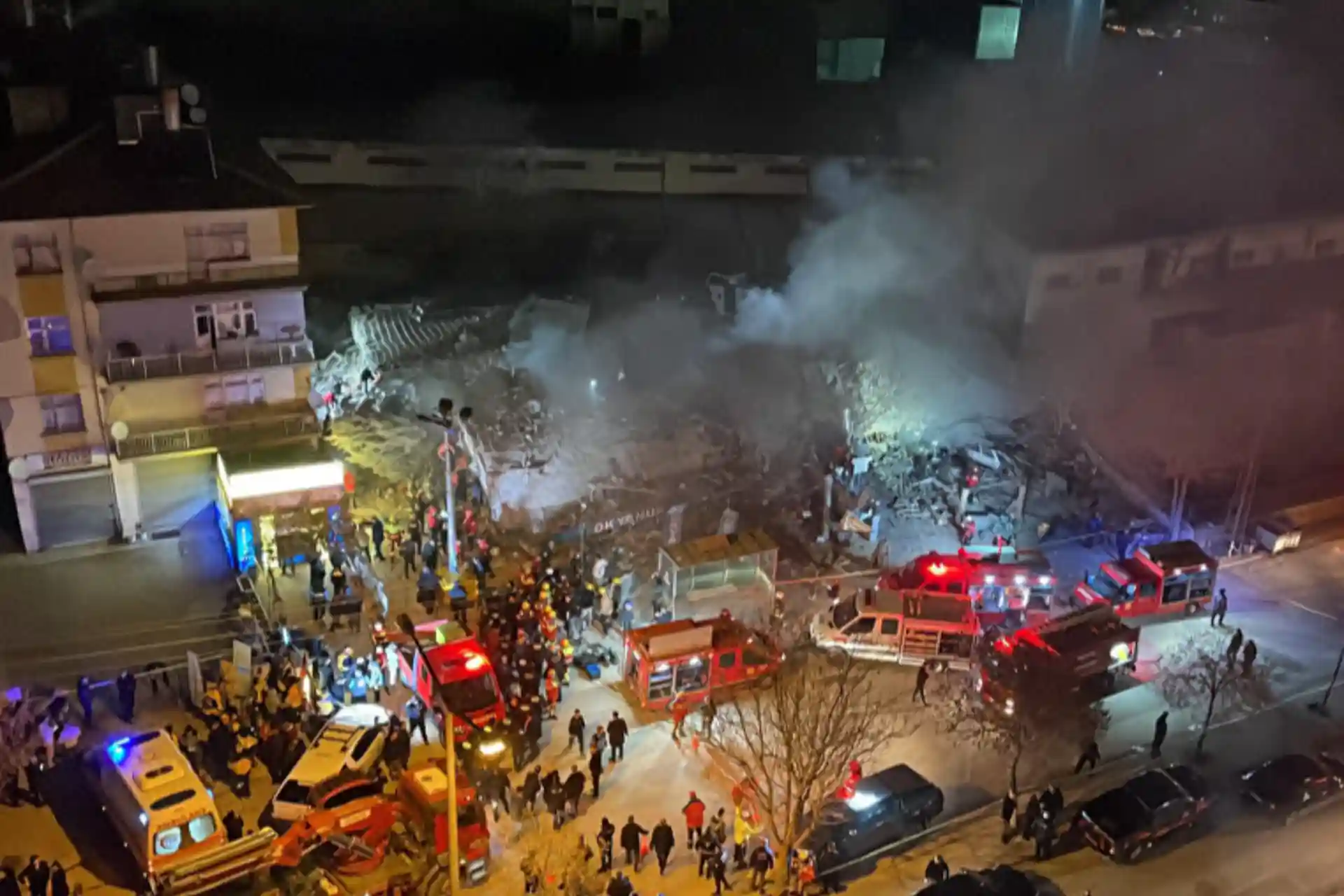 Turkiyaning Konya viloyatida toʻrt qavatli uy qulab tushdi
