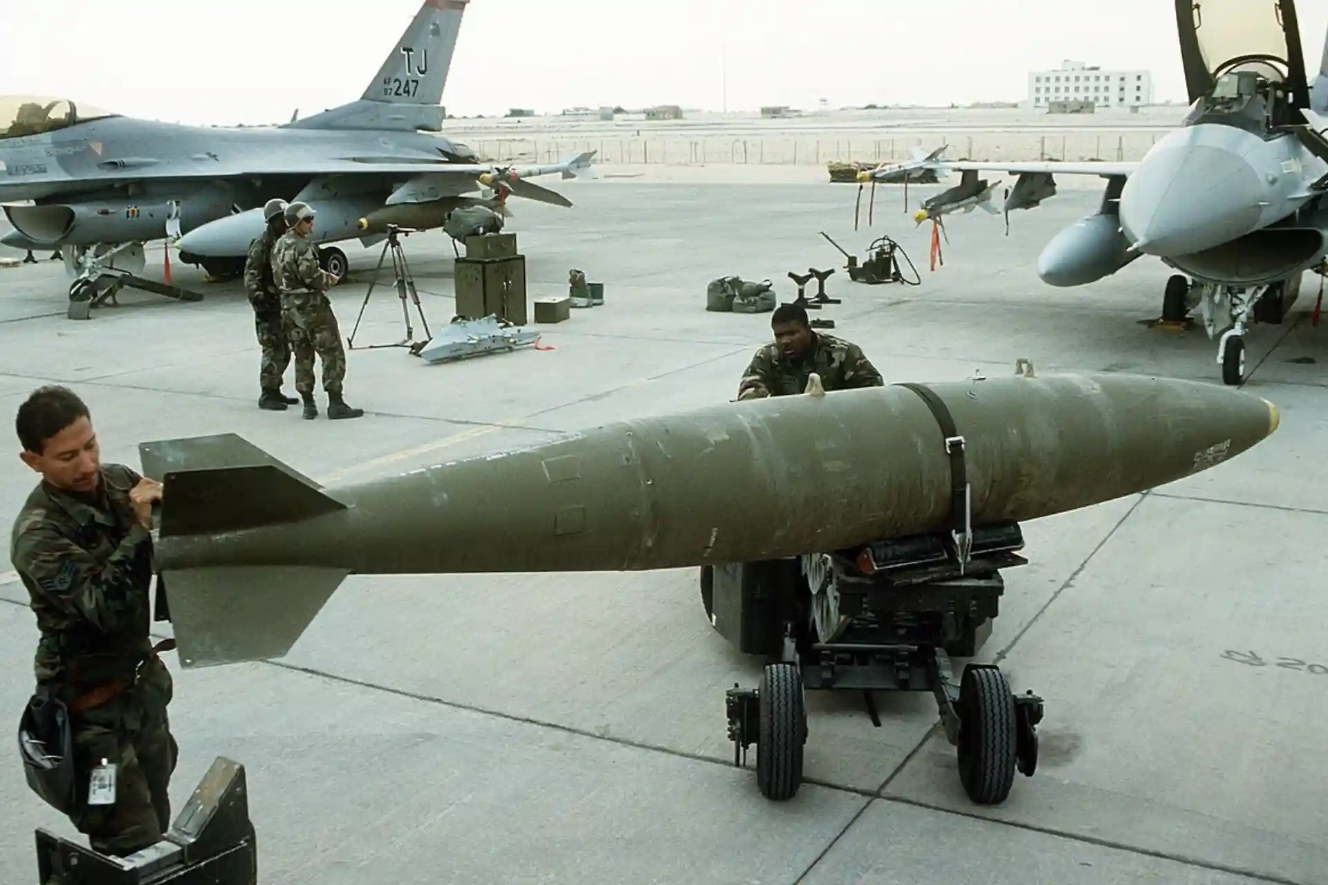 Trump resumes deliveries of heavy bombs to Israel