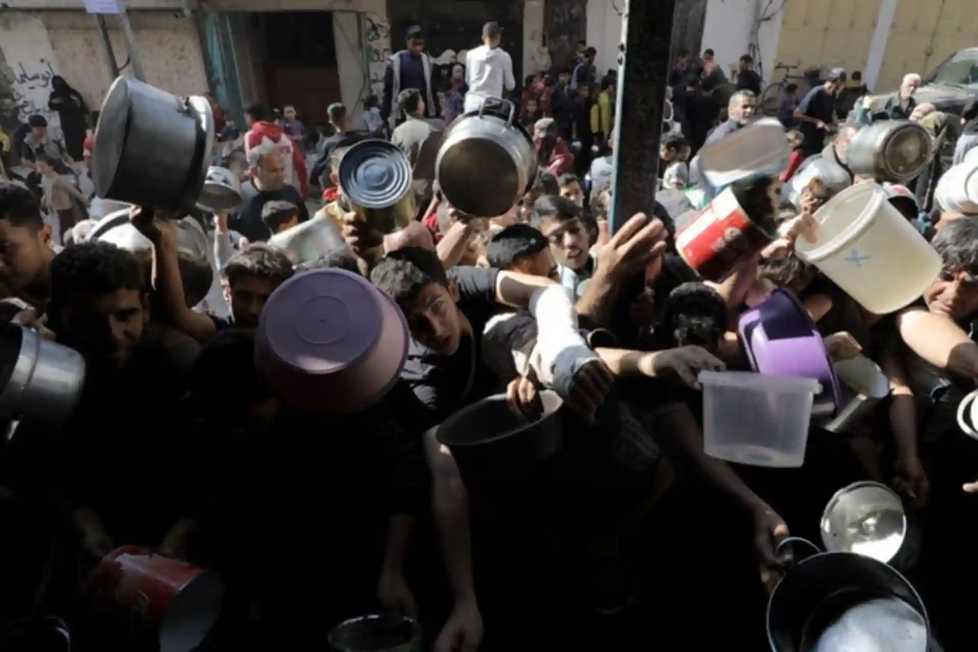 Hunger in Gaza: More than 2.4 million people at risk