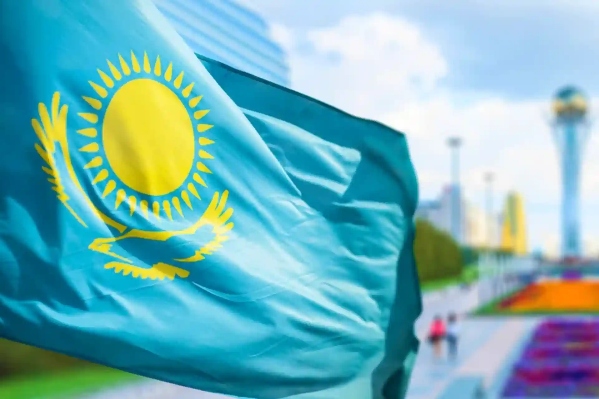 Қозоғистон россиялик депутатларнинг мамлакатга киришини тақиқлади