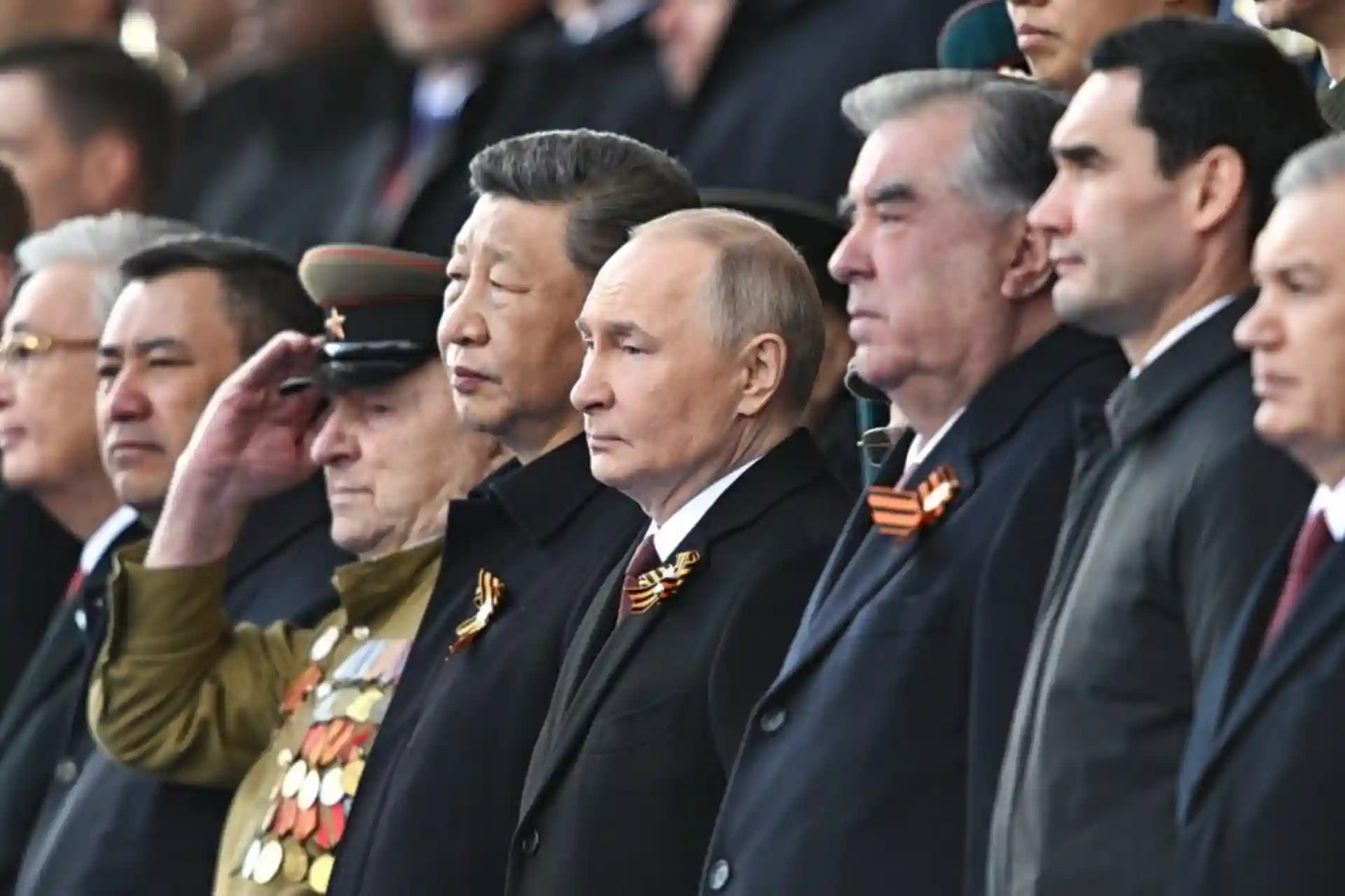 Ғалаба куни дипломатияси: Марказий Осиёнинг мувозанат сиёсати ва Путиннинг нураган шуҳрати