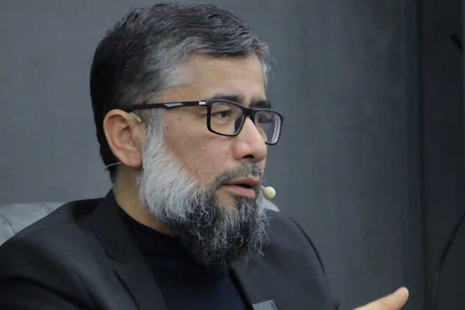 Ustoz Mubashshir Ahmadga qanday shart qoʻyildi?