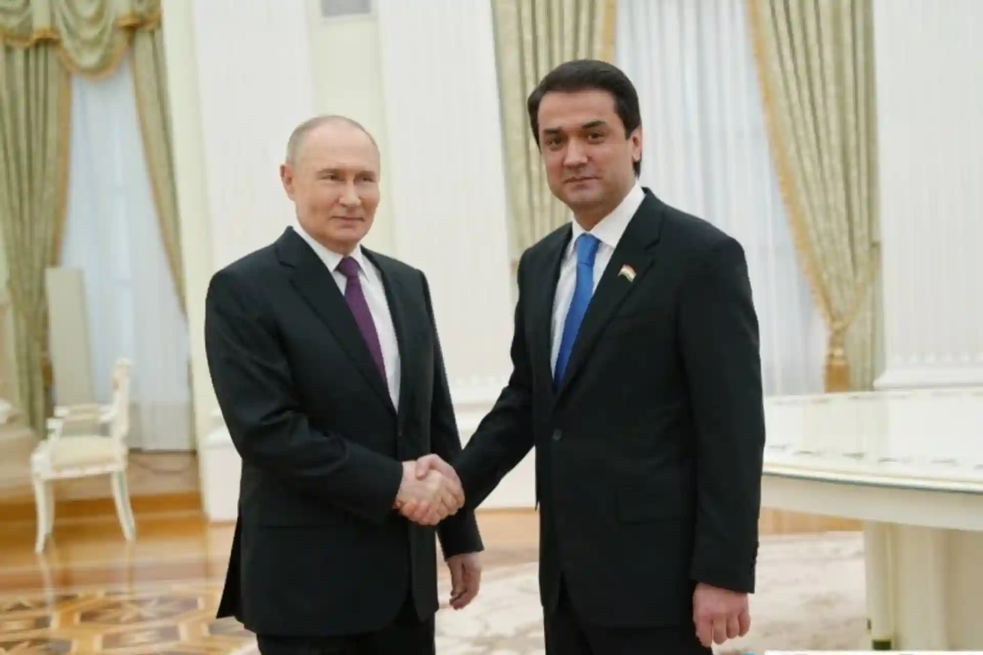 Did Emomali Rahmon send his son to receive a "white blessing" from Putin?