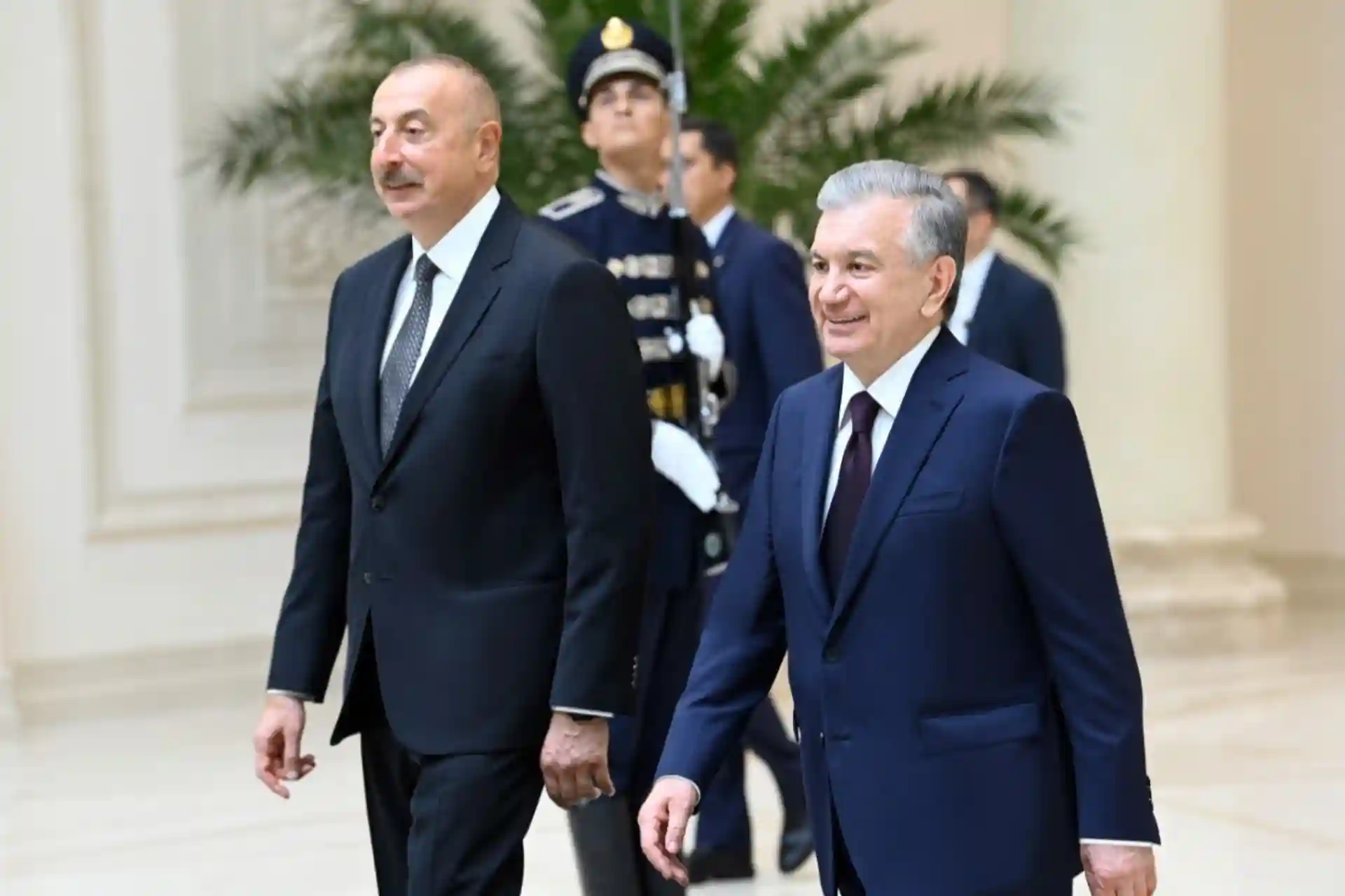 Shavkat Mirziyoev Bokuda: tashrif dasturidan qanday tadbirlar oʻrin olgan?