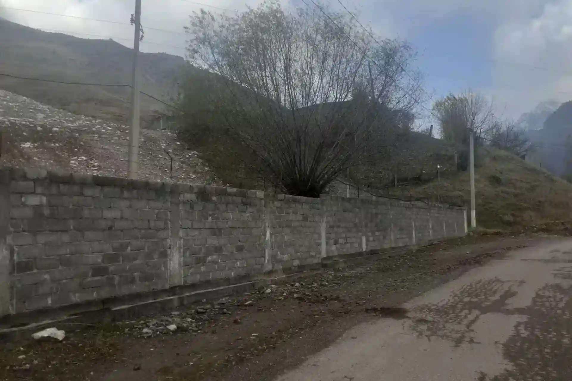 Chorvoq suv omboriga "Margimush qabristoni"dan zahar tushadimi?