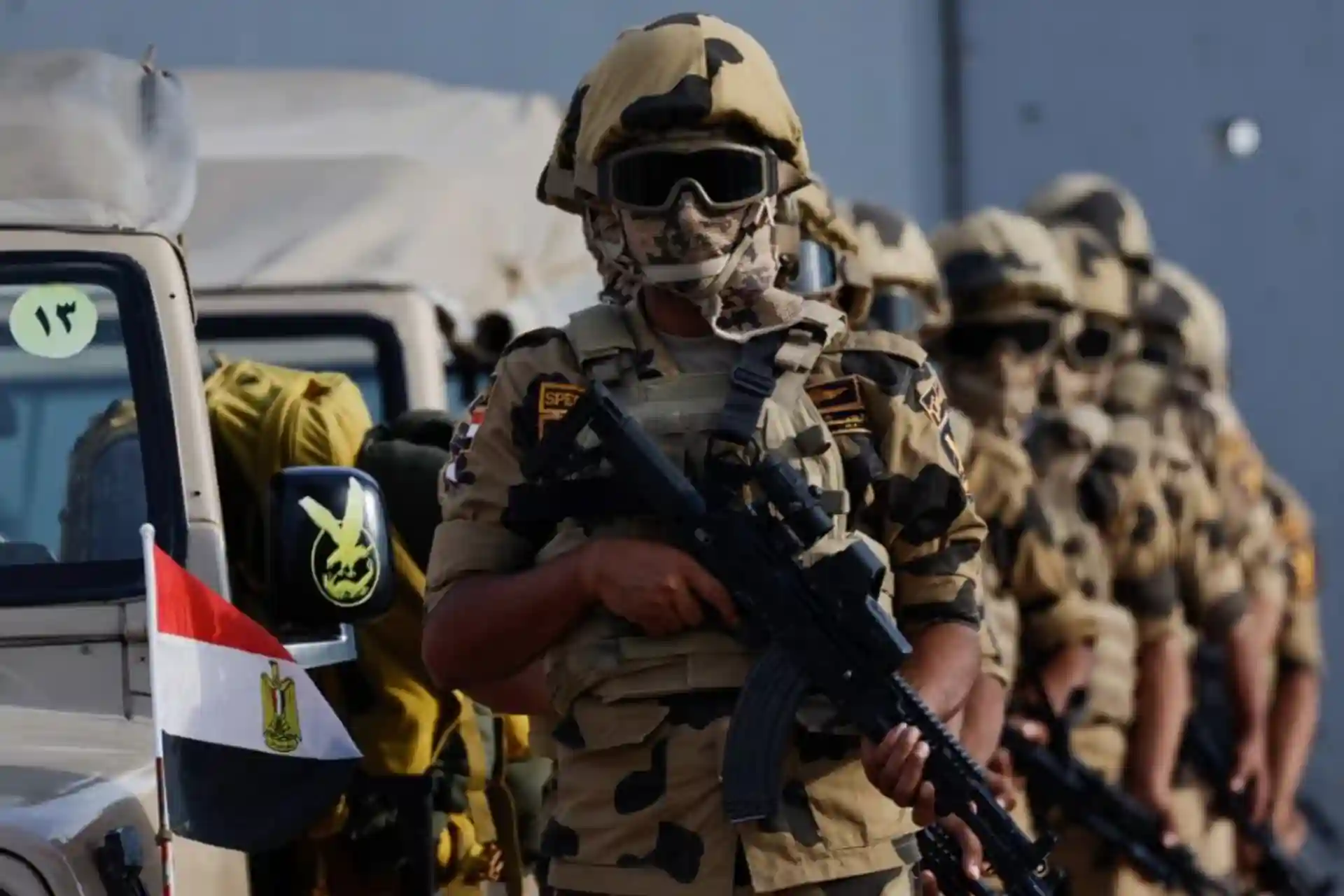 Egypt deploys 40,000 troops to Sinai. What is Sisi worried about?