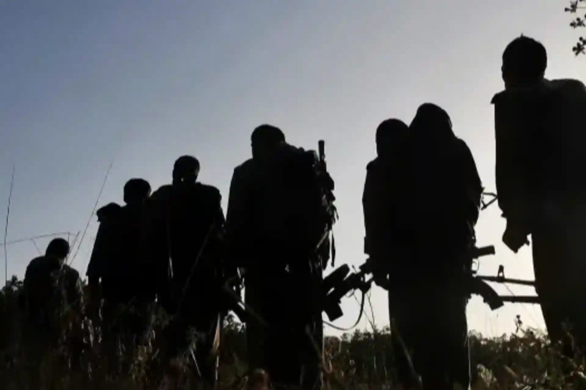 PKK террор ташкилоти ваъдасини бузди: Сурияда хавфсизлик кучлари ва жангарилар ўртасида тўқнашувлар давом этмоқда