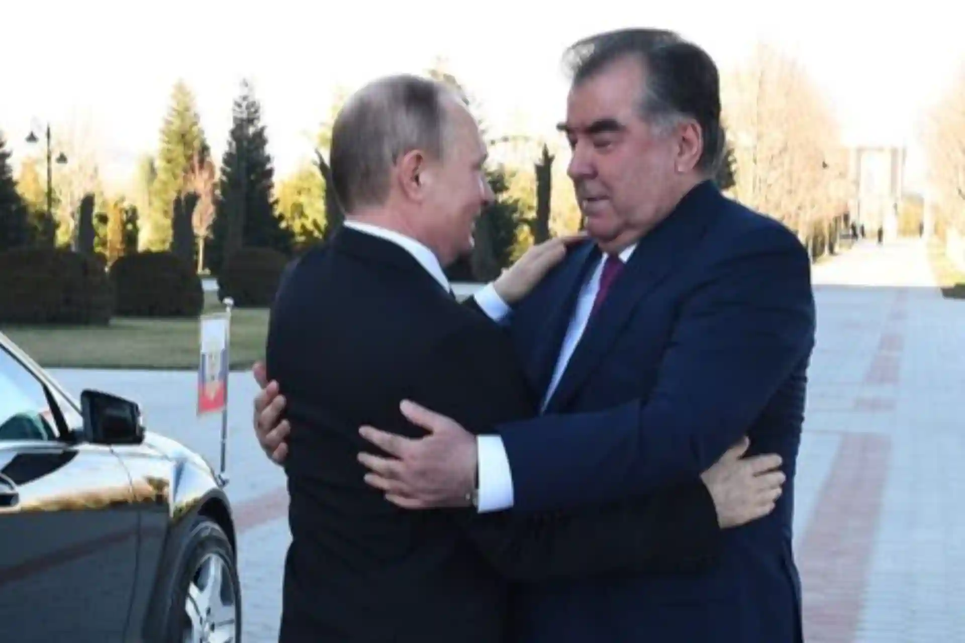 Путин Россиянинг Тожикистондаги ҳарбий базаси ҳақида гапирди
