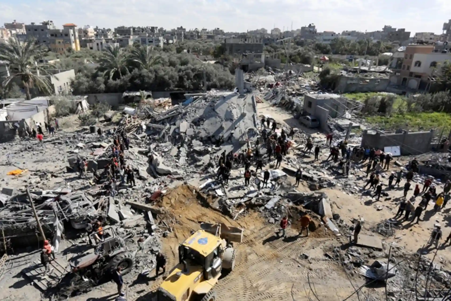 Gaza Under Bombs: Highlights of Day 137