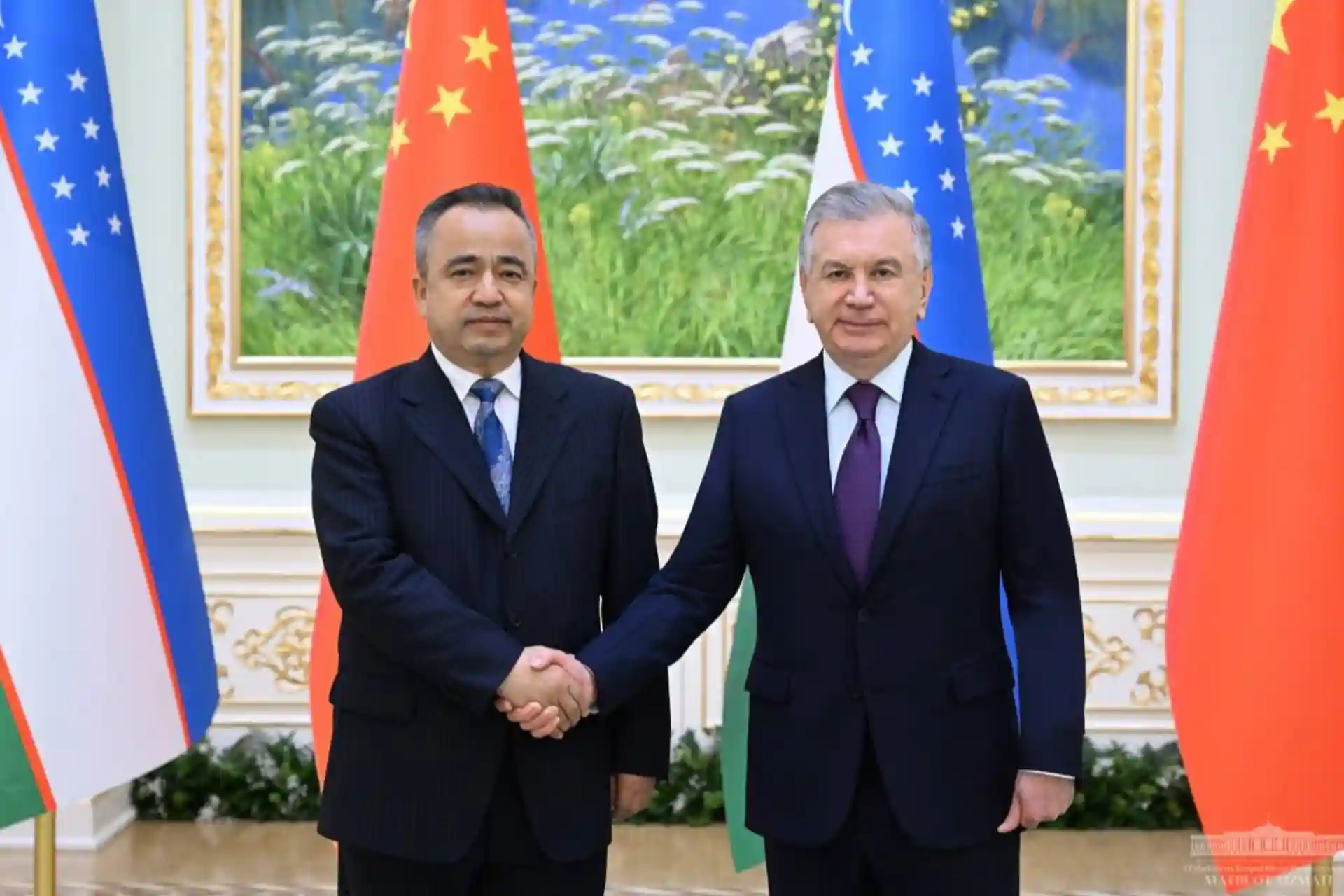 The Chairman of the People's Government of the Xinjiang Uyghur Autonomous Region visited Uzbekistan